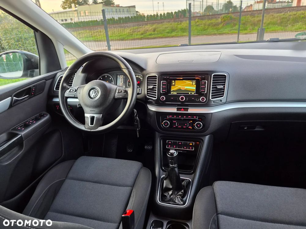 Volkswagen Sharan - 31