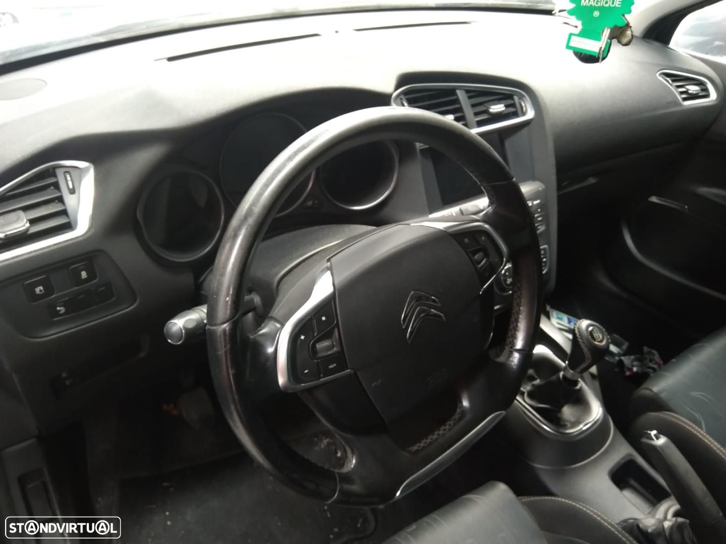 Citroen C4 II (B7) 1.6 HDi 92cv - 2013 - Para Peças - 4