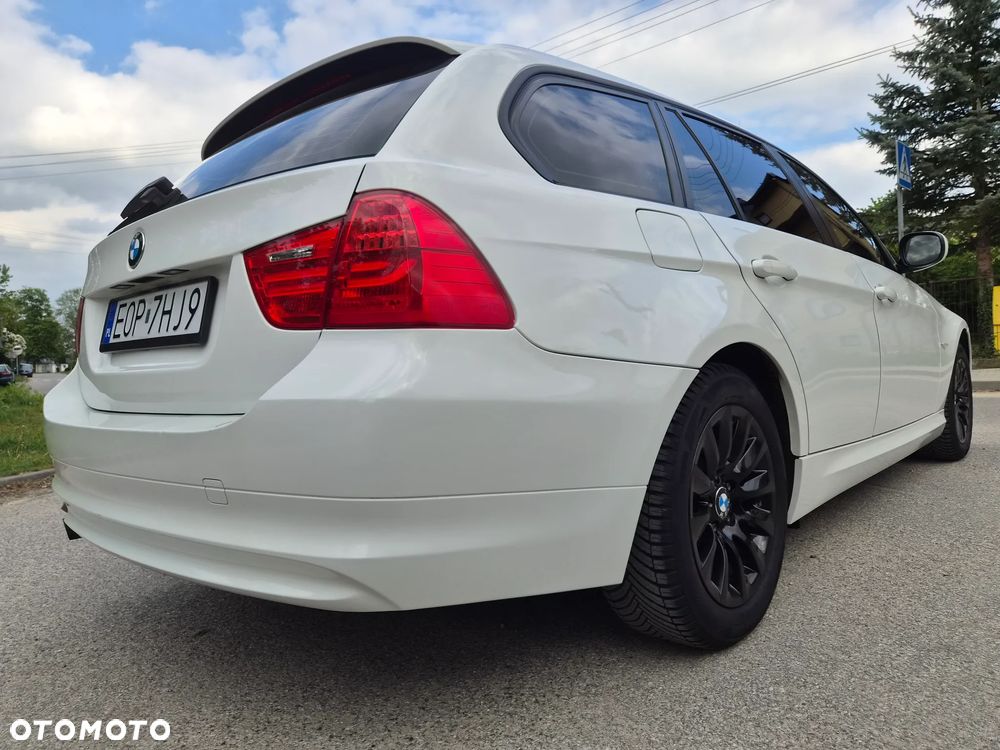BMW Seria 3 - 16