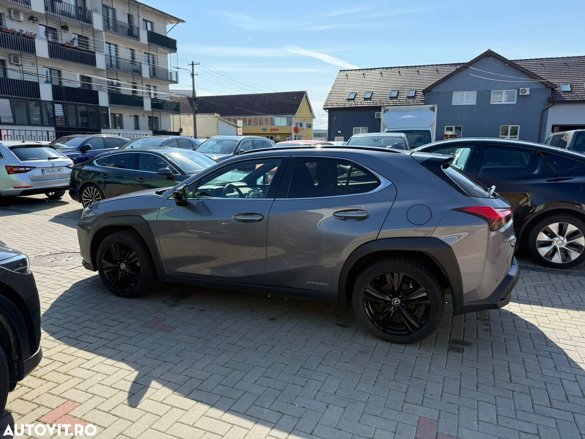 Lexus UX 250h 2.0L HEV 20H- (178 HP) 4X2 CVT Executive - 28
