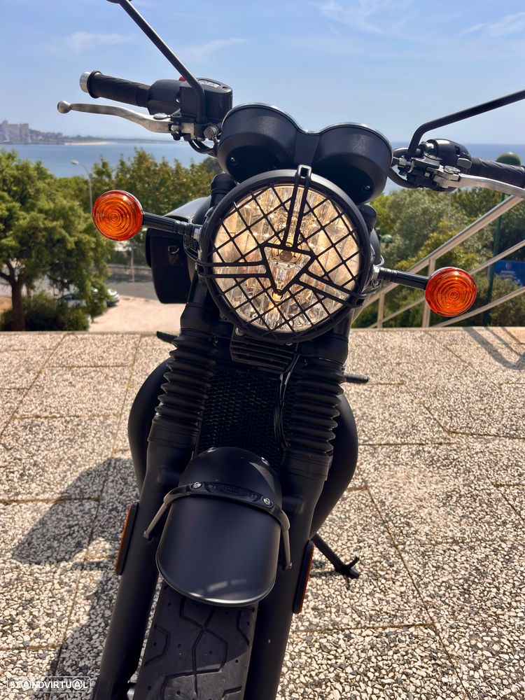 Triumph Bonneville T100 Black - 6