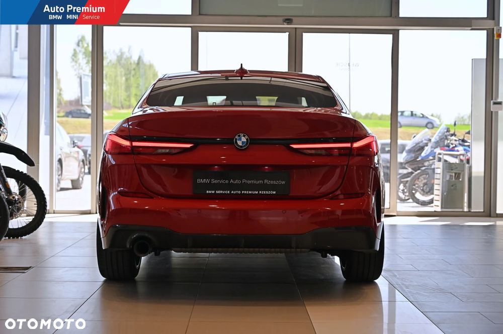 BMW Seria 2 218i - 13