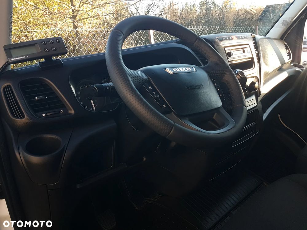 Iveco DAILY 6EP CHŁODNIA MROŹNIA IZOTERMA AGREGAT THERMO KING V-200 MAX GRZANIE 3,41x2,09x2,10 - 23