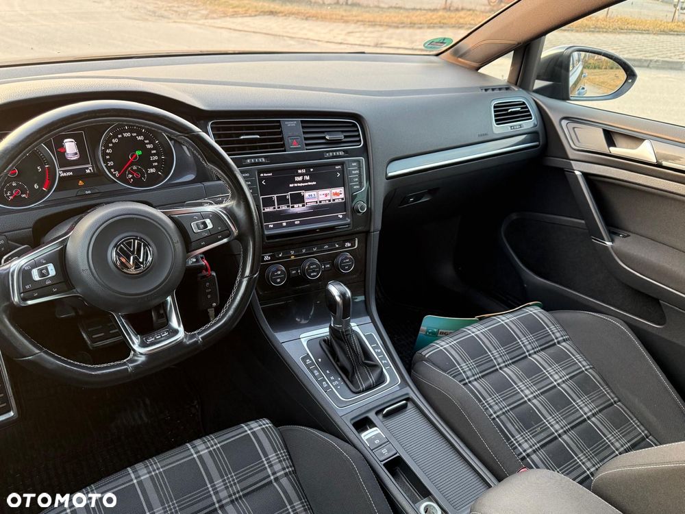 Volkswagen Golf GTD 2.0 TDI SCR DSG - 32