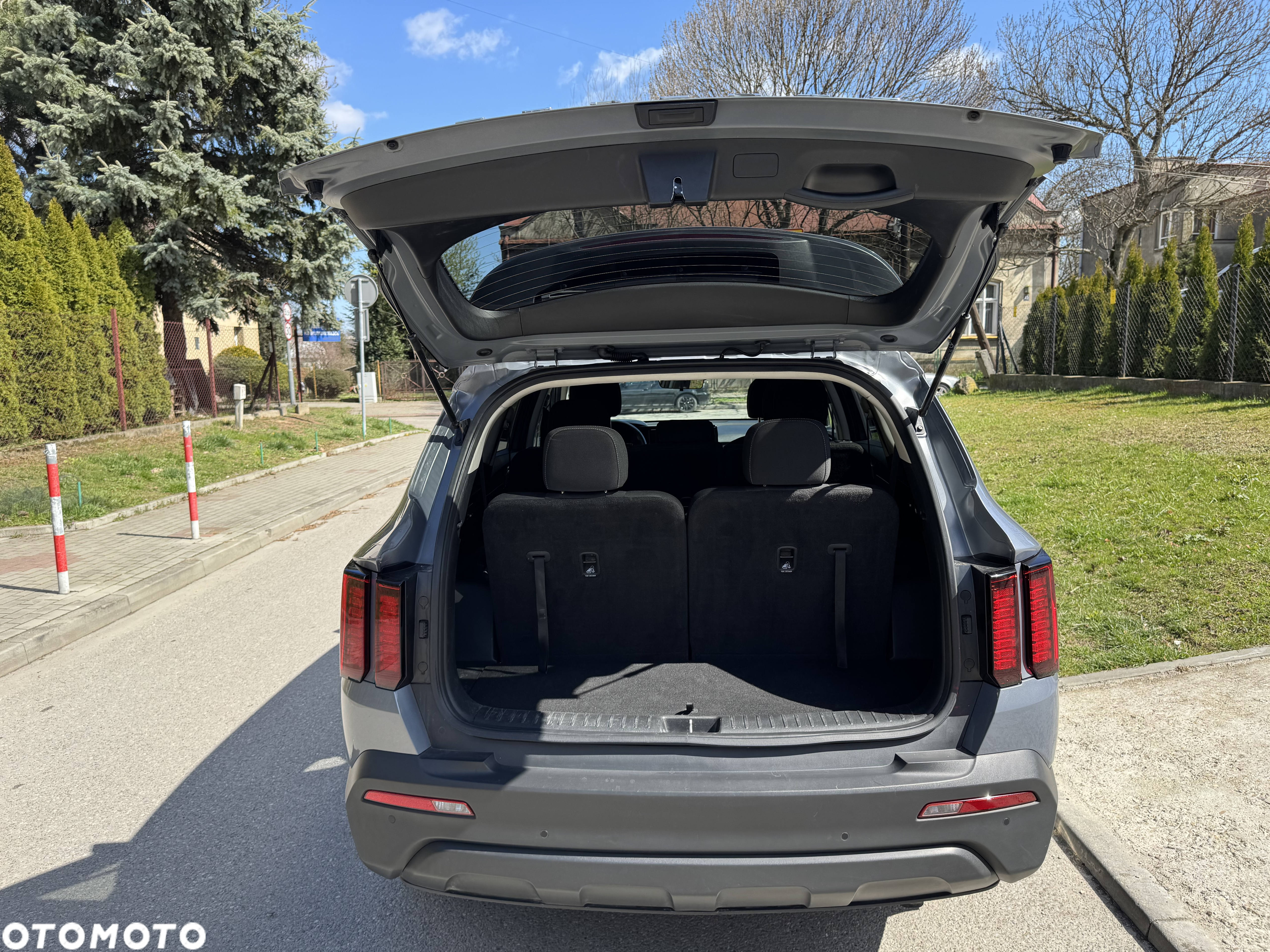 Kia Sorento - 32