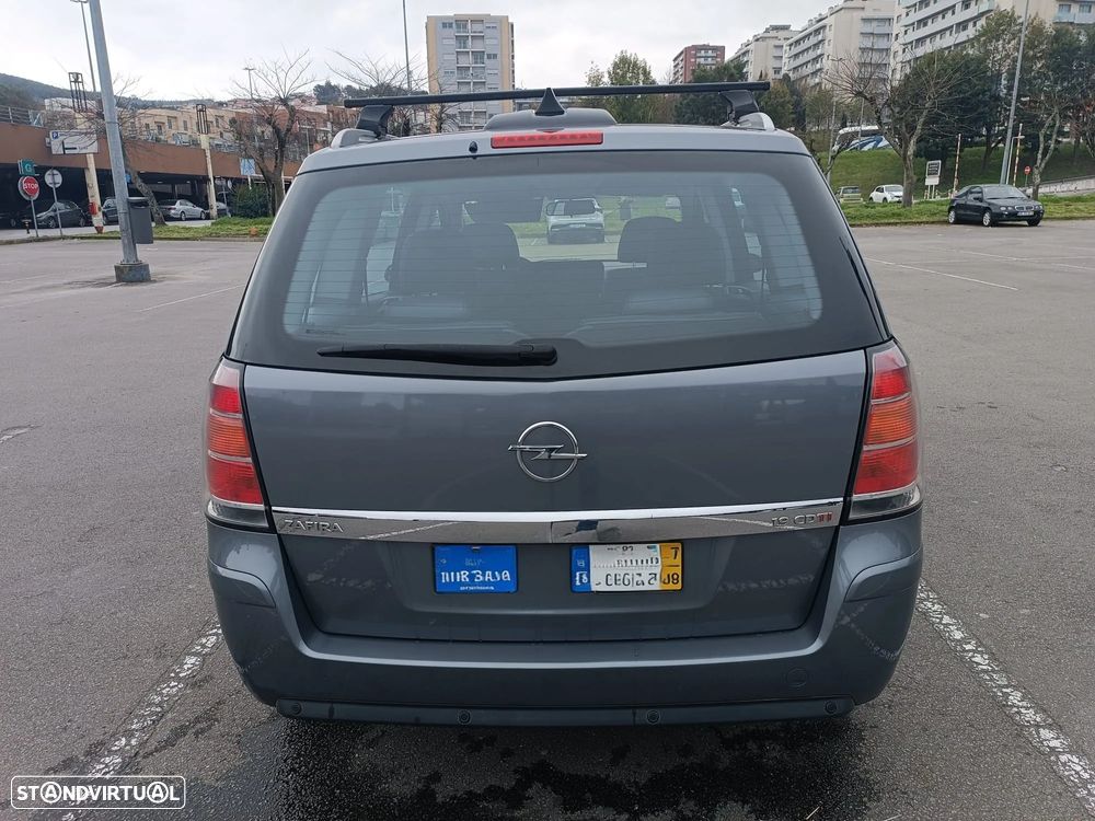 Opel Zafira 1.9 CDTI Cosmo - 3
