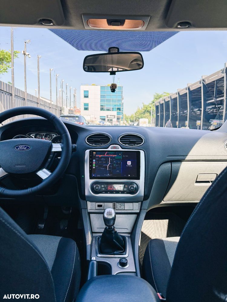 Ford Focus 1.6 Trend - 17