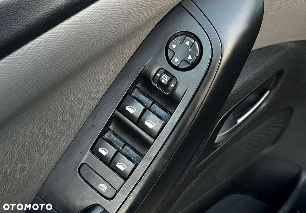 Citroën C4 Grand Picasso - 19