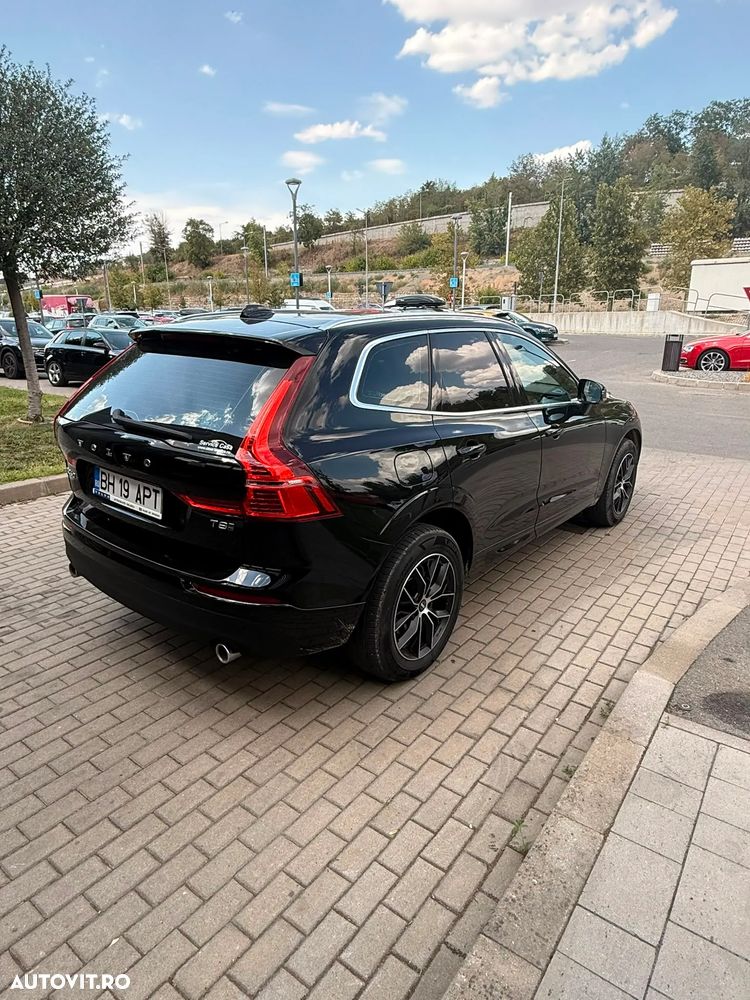 Volvo XC 60 T8 Twin Engine AWD Momentum - 4