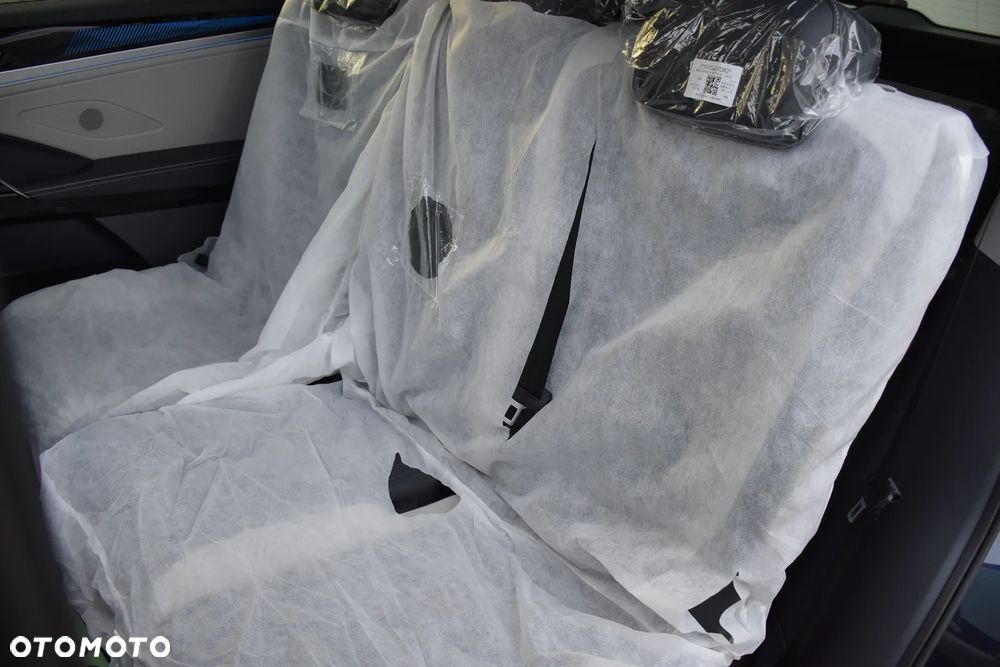 Volkswagen ID.6 - 36