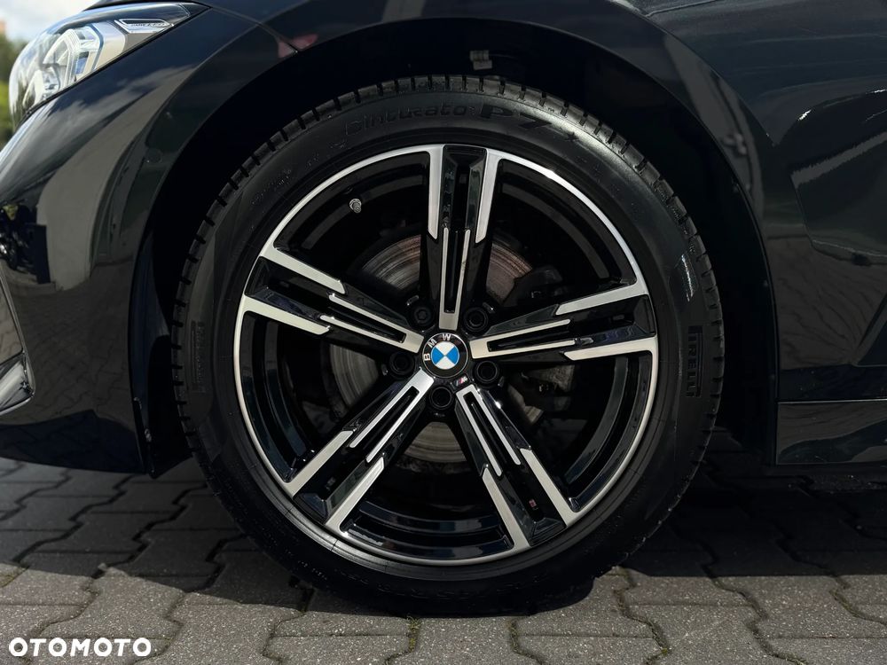 BMW Seria 3 ver-320d-touring-xdrive-m-sport - 9