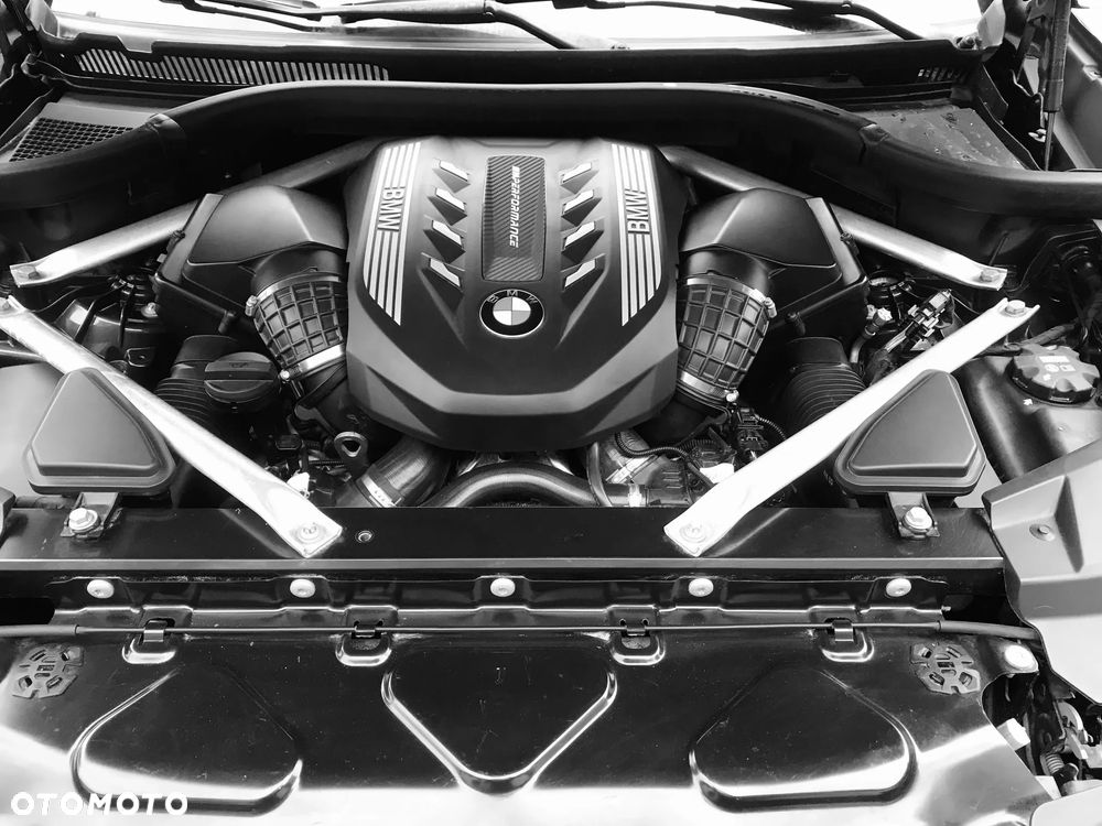 BMW X6 M50i - 19