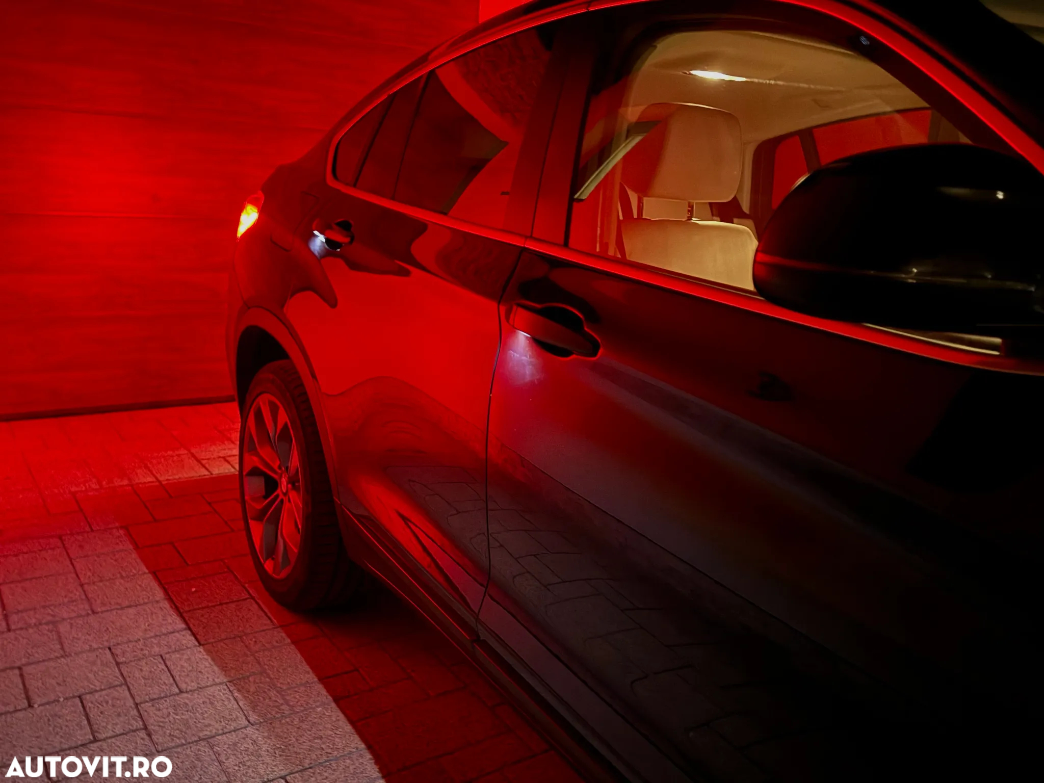 BMW X4 xDrive20d xLine - 25