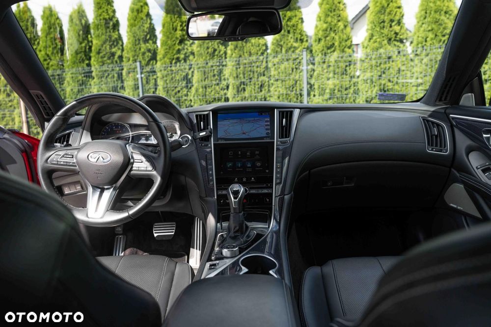 Infiniti Q60 - 15