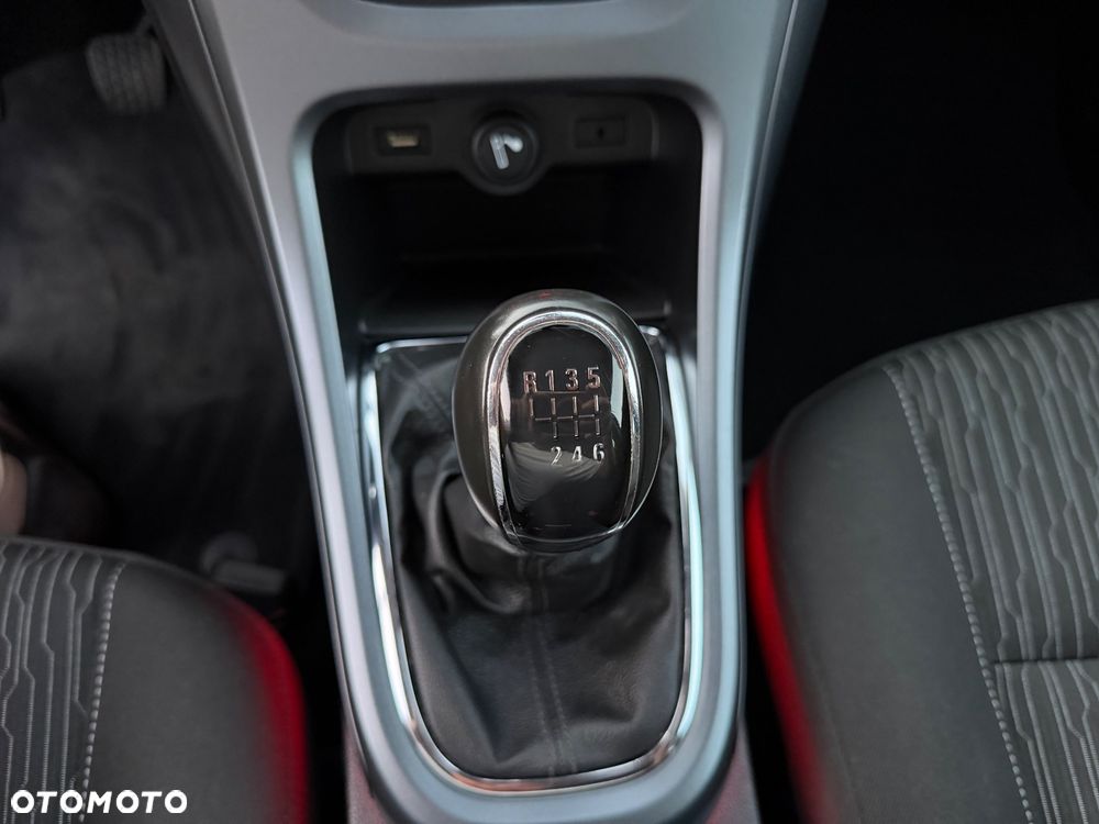 Opel Astra 1.4 Turbo - 21