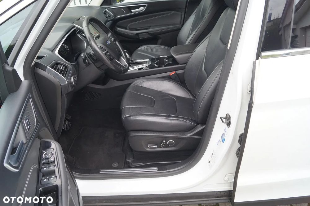 Ford S-Max 2.0 EcoBoost Titanium - 22