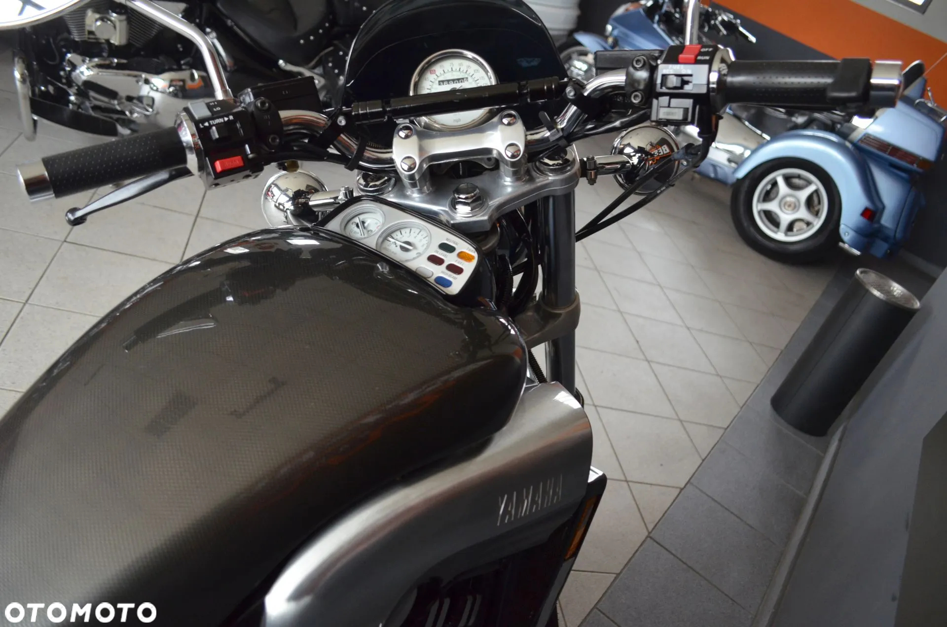 Yamaha V-MAX - 34