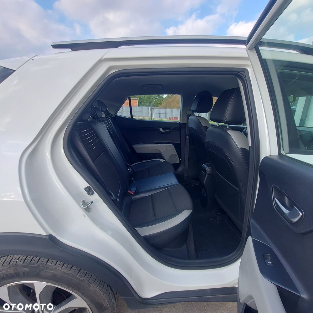 Kia Stonic - 11