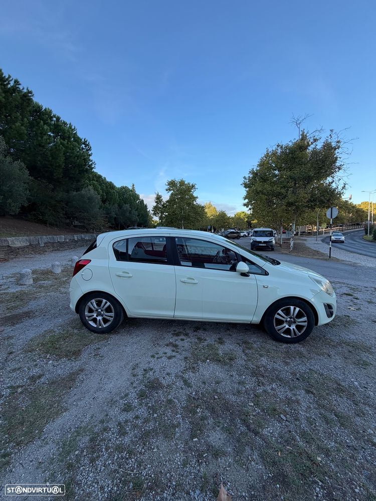 Opel Corsa 1.3 CDTi Enjoy EcoFLEX - 4
