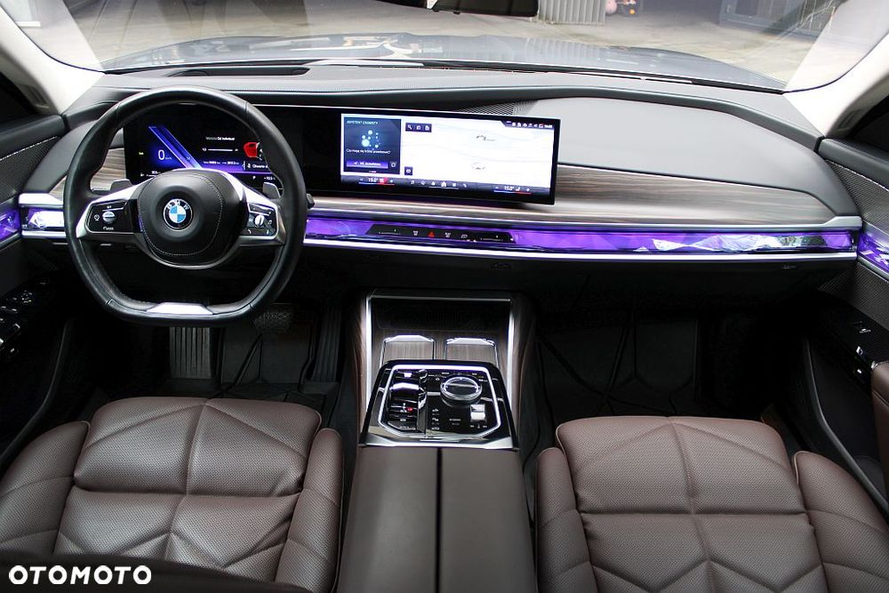 BMW Seria 7 740d xDrive mHEV sport - 16