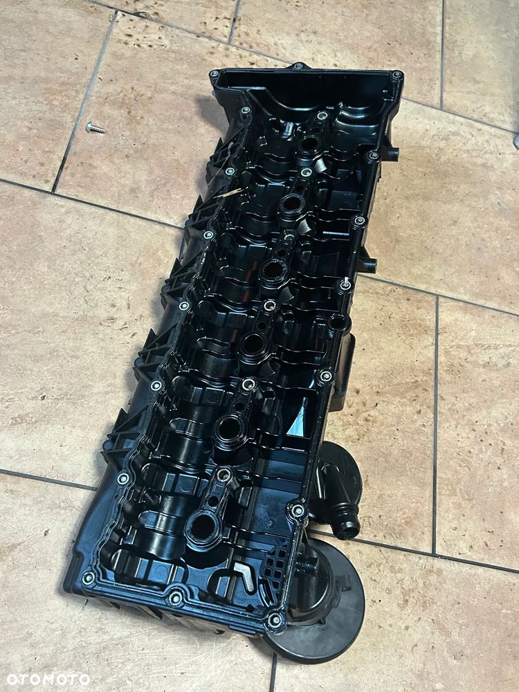 BMW E90 F30 F32 F10 F15 F01 2.5D 3.0D N57 POKRYWA ZAWORÓW GŁOWICY 7800309 - 2