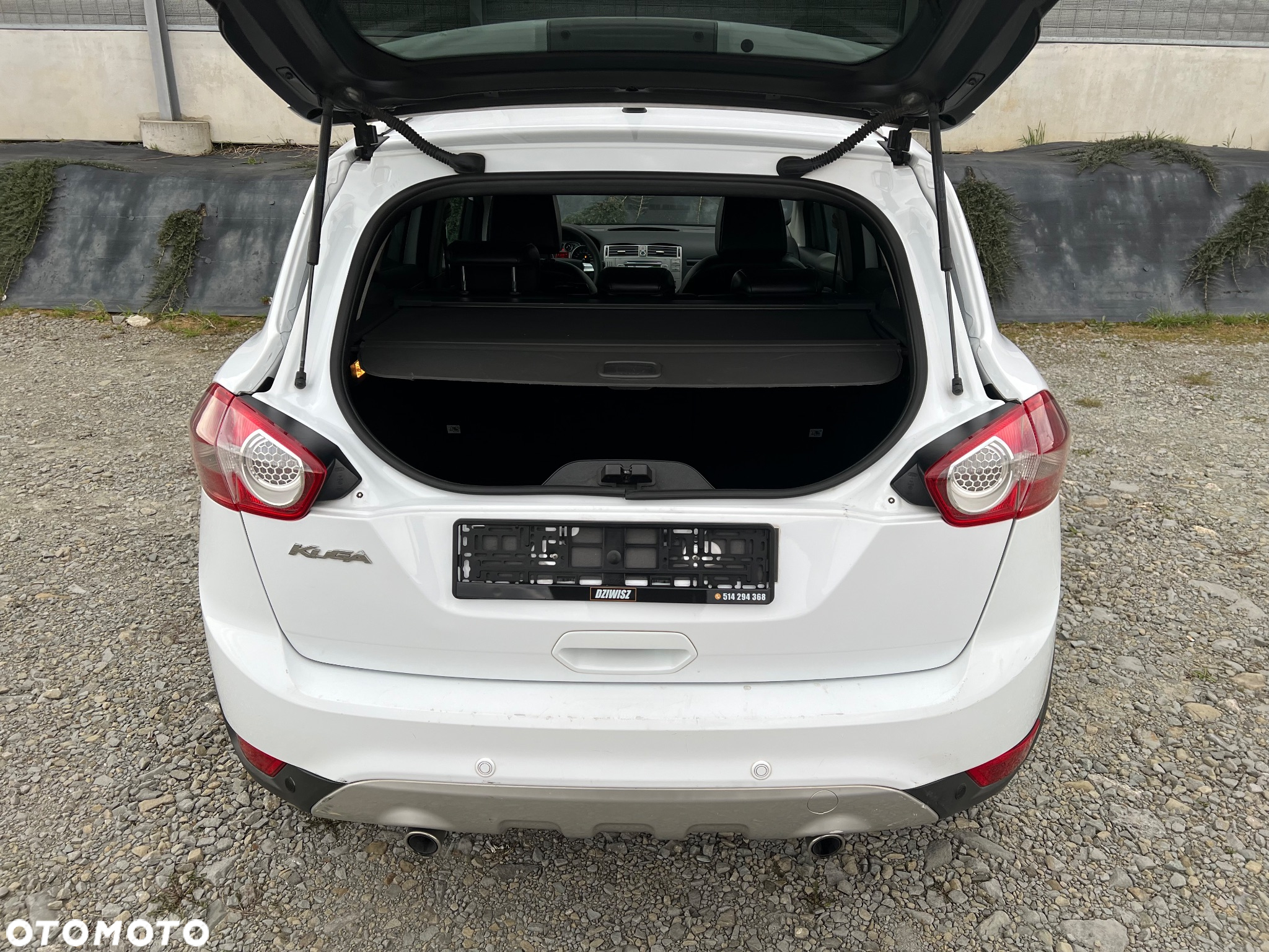 Ford Kuga 2.0 TDCi 4x4 Titanium - 17