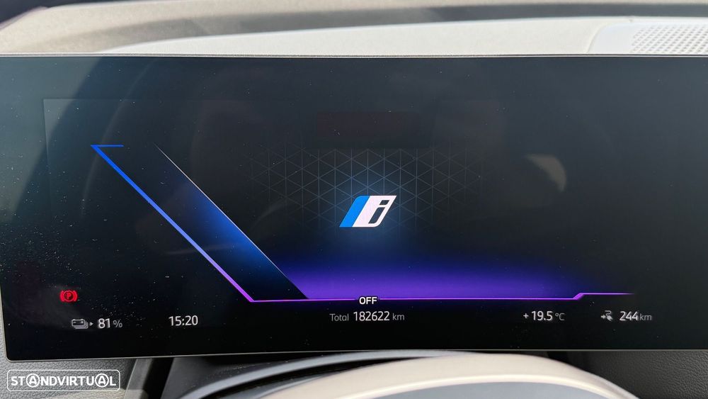 BMW iX xDrive 40 Pack Desportivo - 13