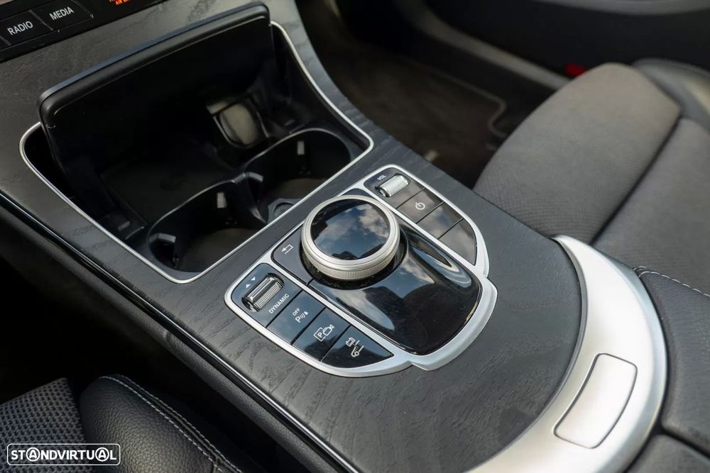 Mercedes-Benz C 300 e 9G-TRONIC Edition Avantgarde - 36