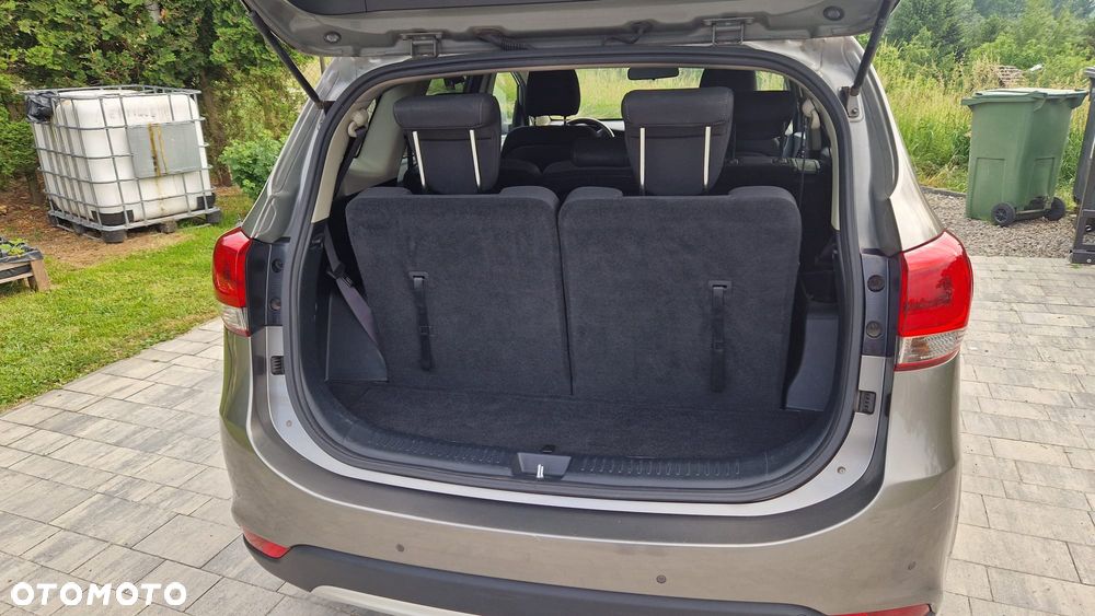 Kia Carens 1.7 CRDi M 7os EU6 - 29