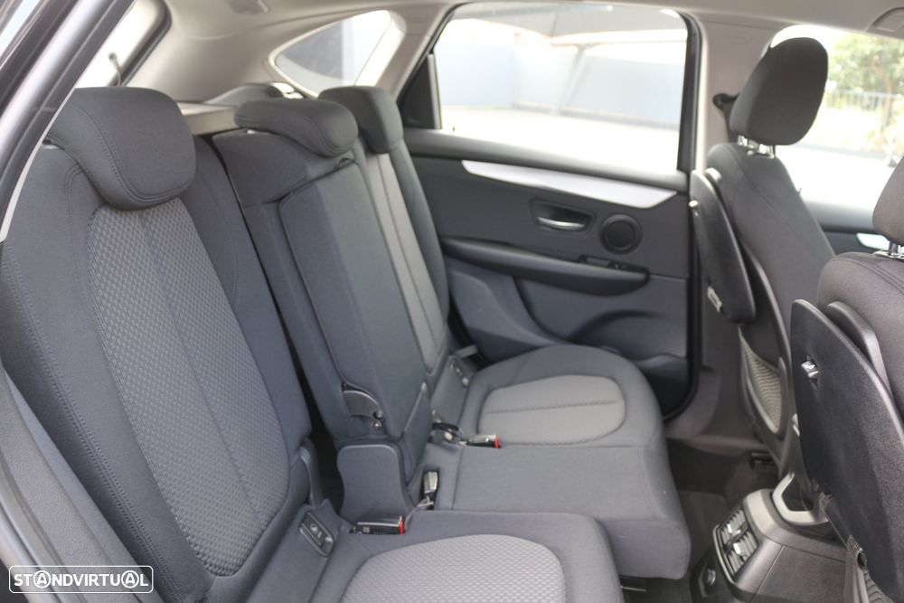 BMW 216 Active Tourer d - 25