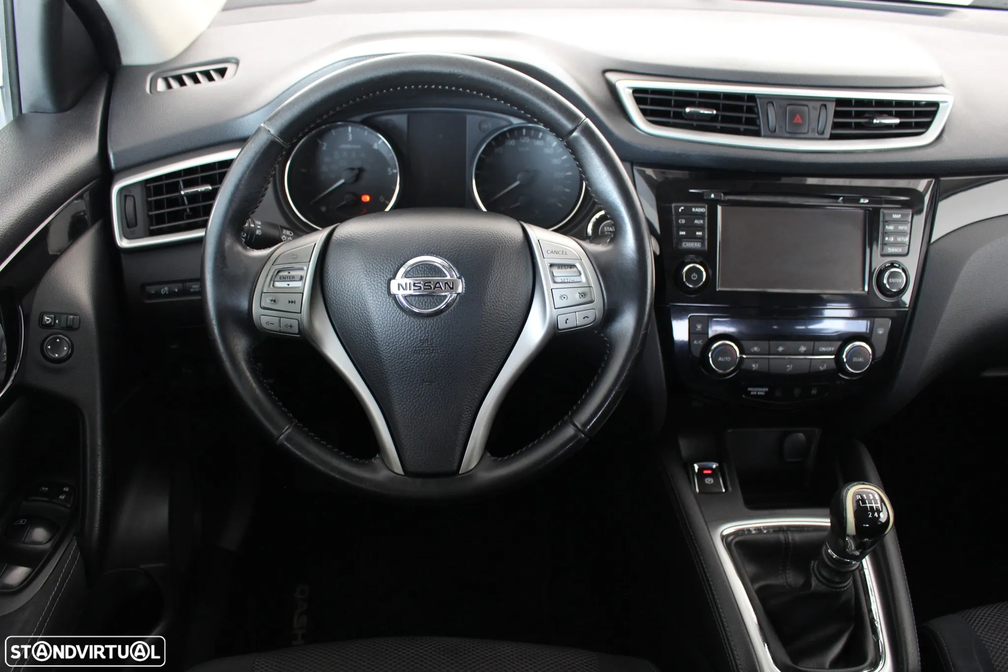 Nissan Qashqai 1.5 dCi N-Connecta - 12