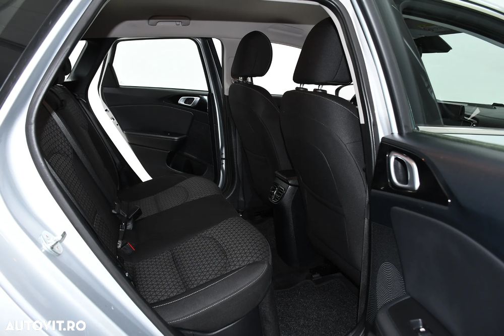 Kia Ceed 1.6 GDI DCT OPF Platinum Edition - 6