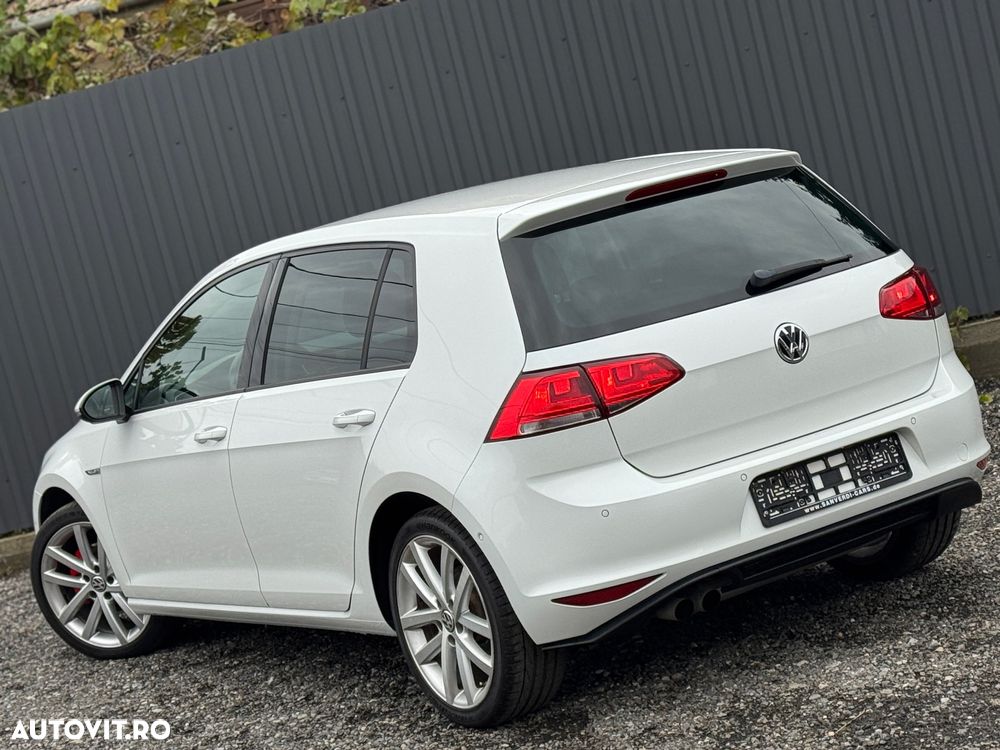 Volkswagen Golf 1.4 TSI BlueMotion Technology DSG Cup - 3