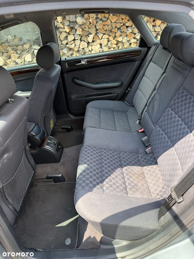 Audi A6 Limousine - 3