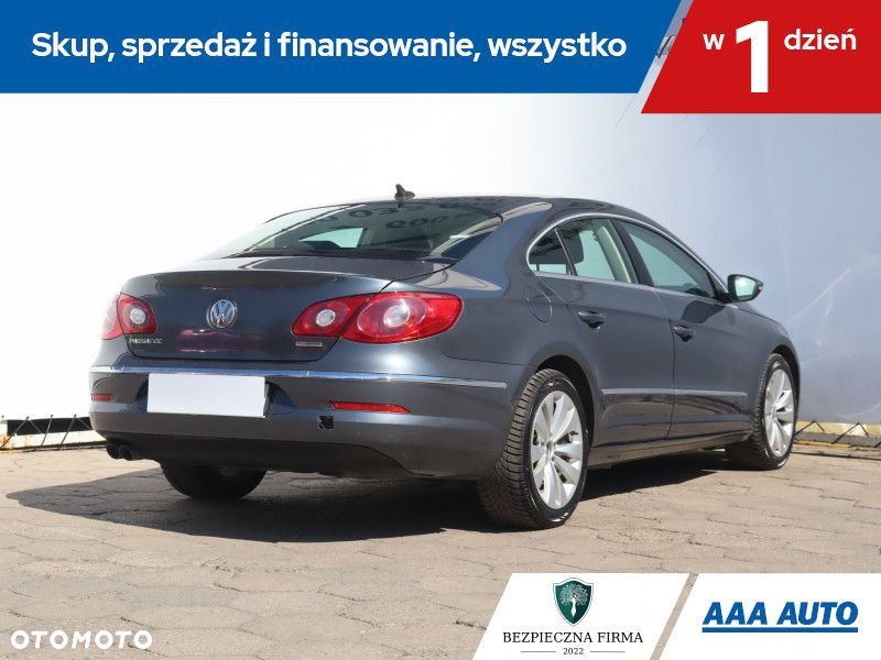 Volkswagen Passat CC - 7