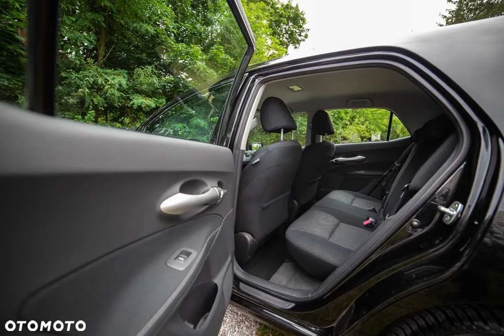 Toyota Auris 1.8 Travel - 27