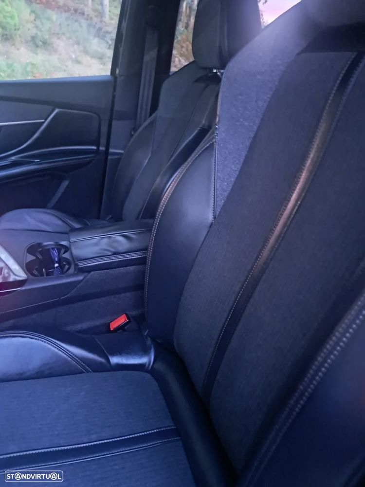 Peugeot 3008 1.6 BlueHDi GT Line Grip Control EAT6 - 10