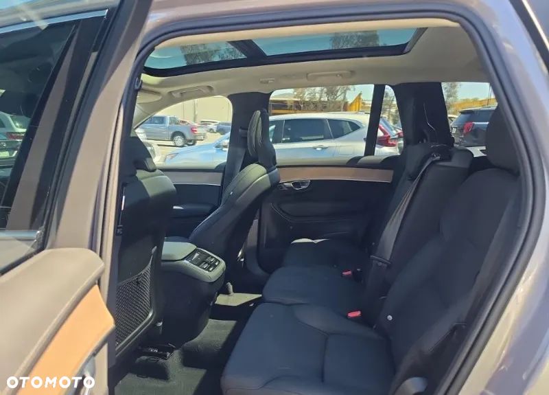 Volvo XC 90 - 11