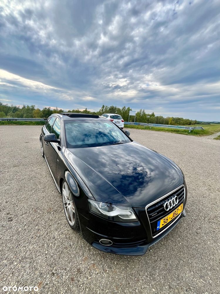 Audi A4 Avant - 1