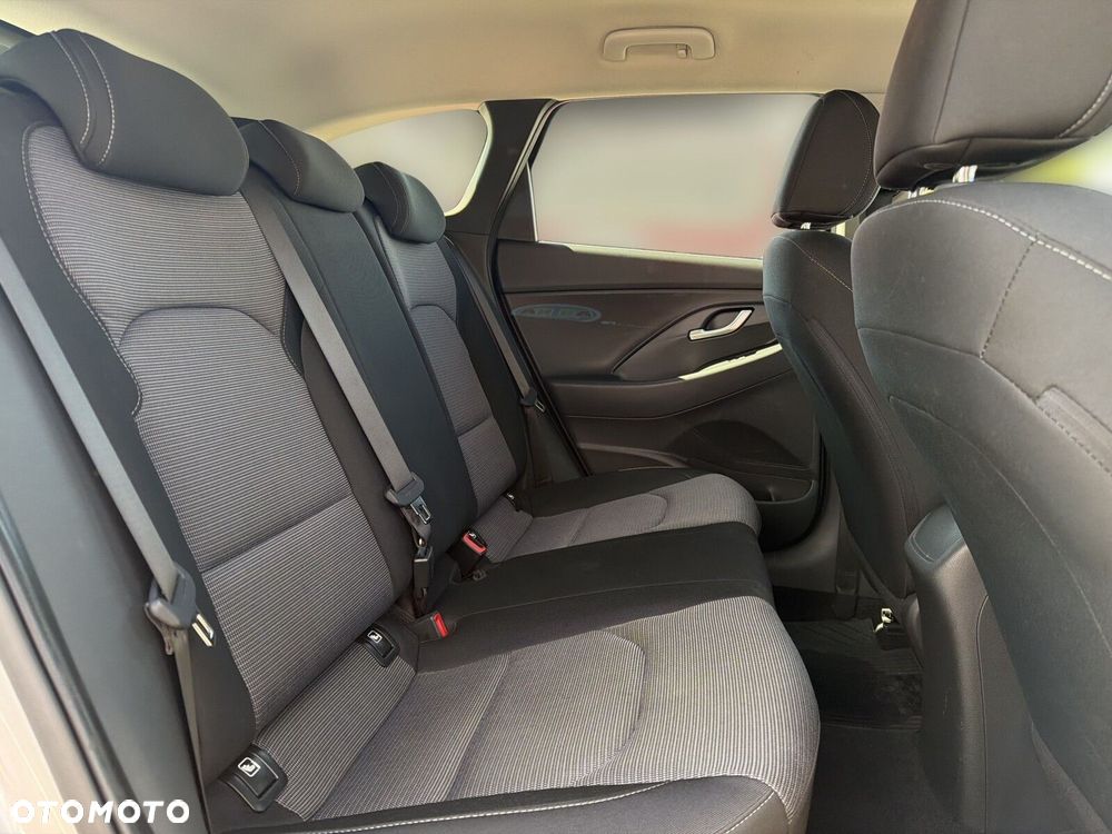 Hyundai i30 - 17