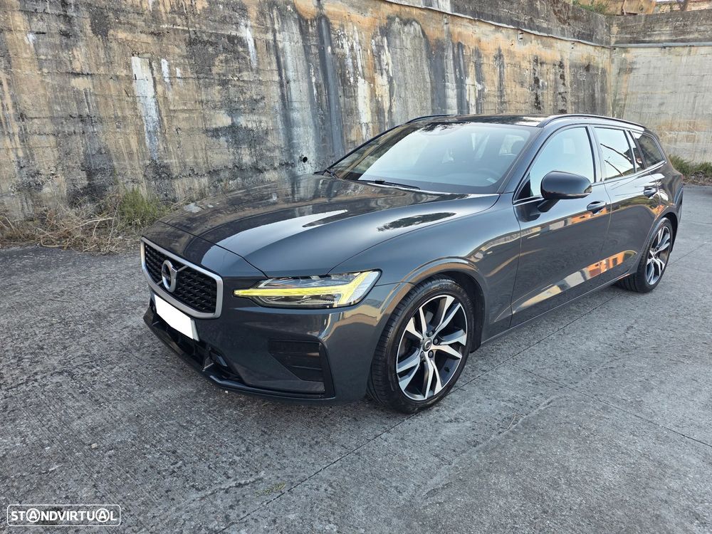 Volvo V60 2.0 D4 R-Design Geartronic - 1