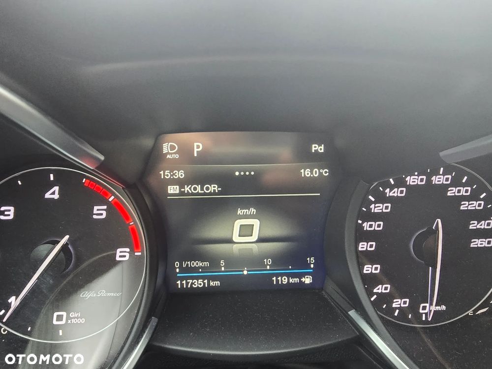 Alfa Romeo Stelvio 2.2 JTDM Super - 6