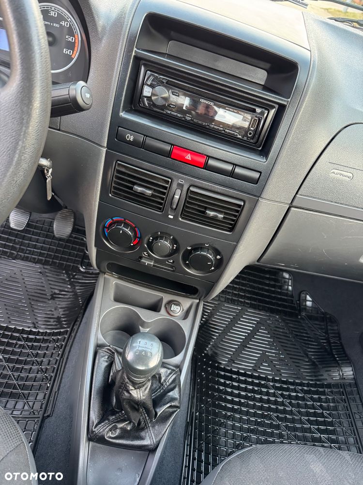 Fiat Strada Working - 23