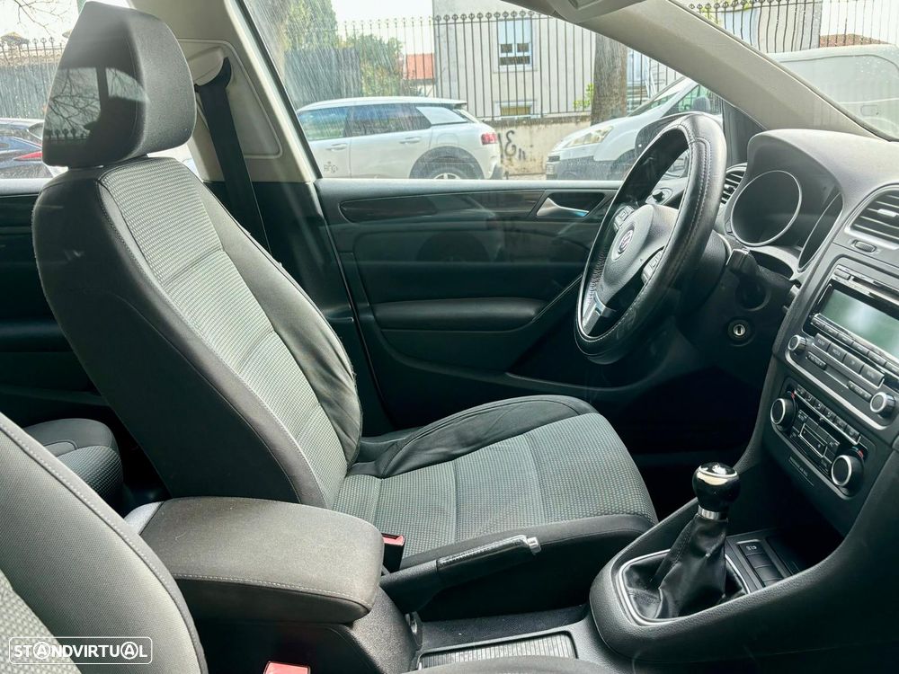 VW Golf 1.6 TDi Confortline - 8
