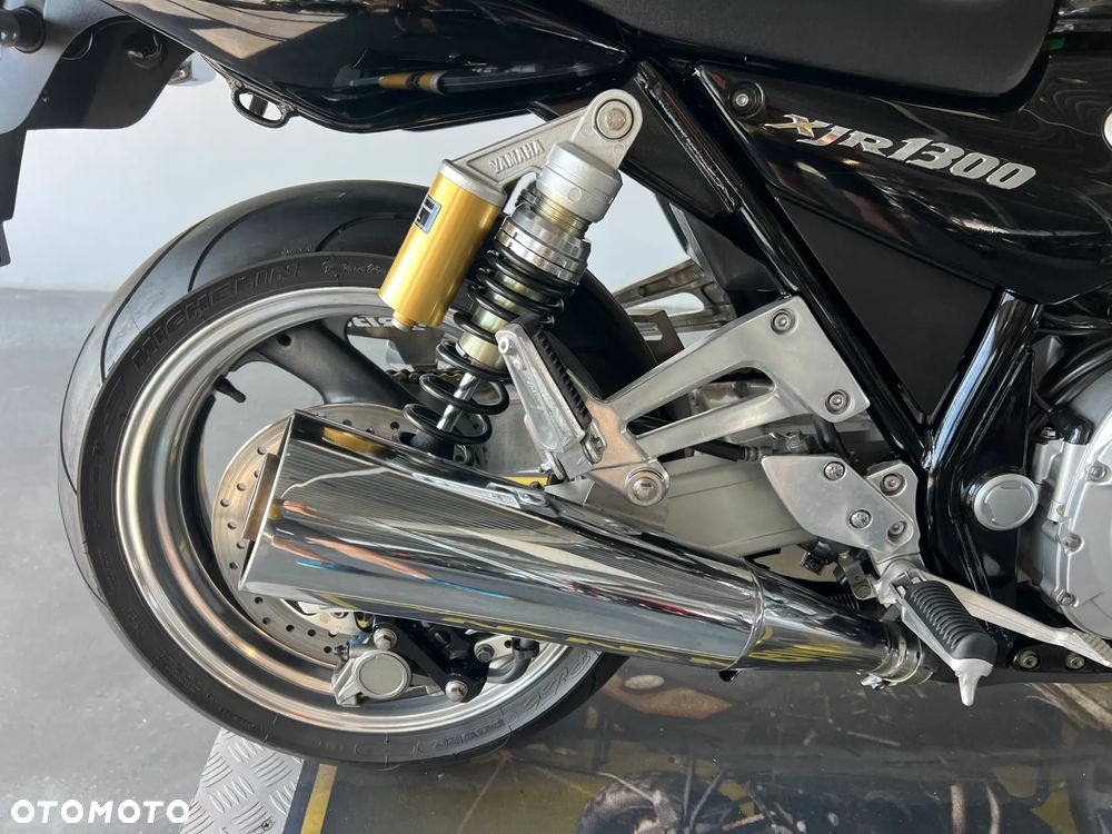 Yamaha XJR - 28