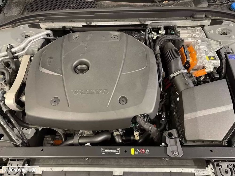 Volvo V60 2.0 T6 AWD TE Essential - 35