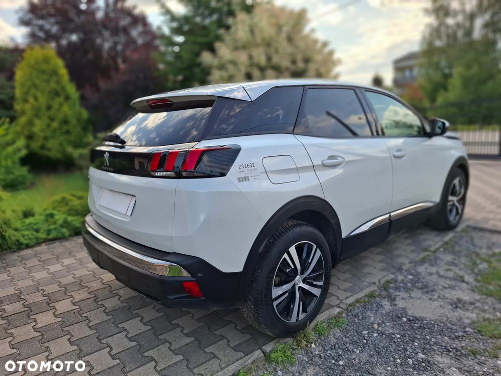 Peugeot 3008 PureTech 130 Stop & Start GPF Allure - 8