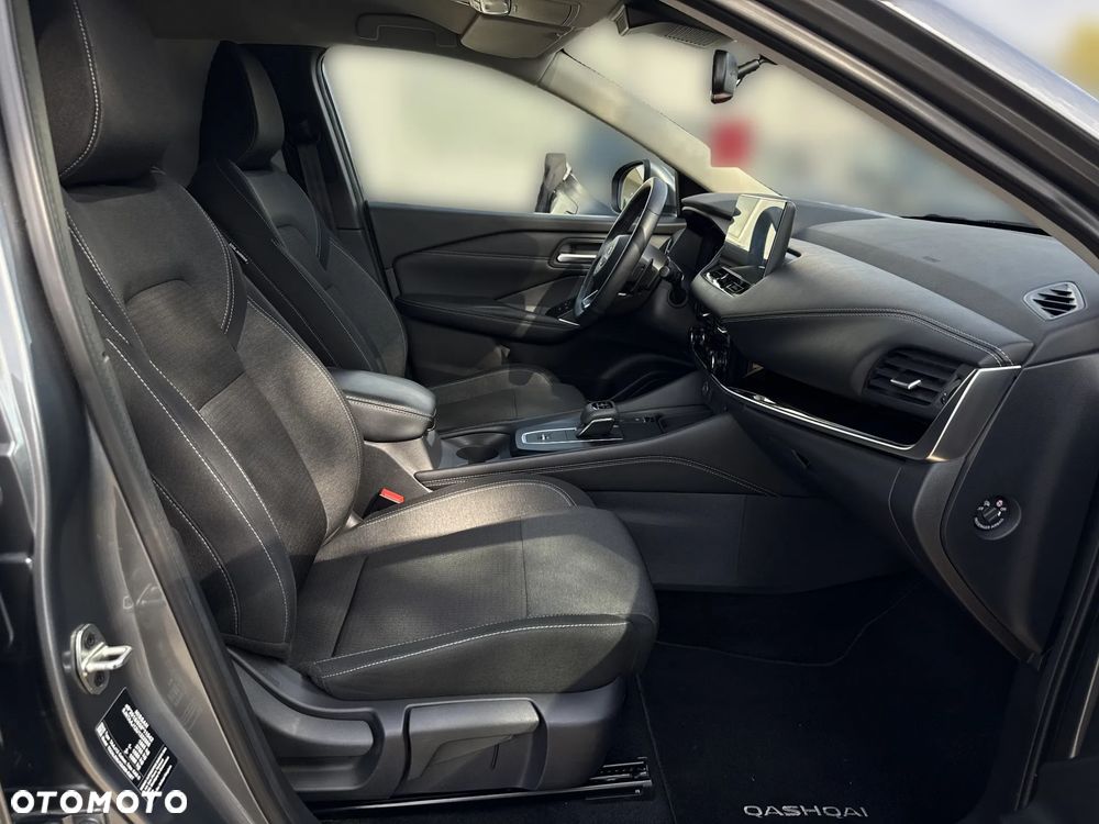 Nissan Qashqai 1.3 DIG-T mHEV N-Connecta Xtronic - 24