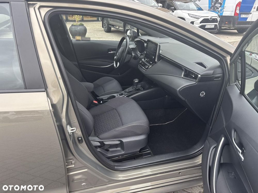 Toyota Corolla 1.8 Hybrid Comfort - 12