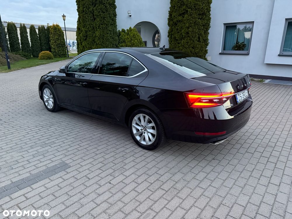 Skoda Superb 2.0 TSI 4x4 L&K DSG - 4